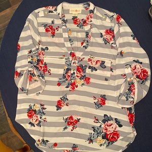 Wishful Park blouse sz Large